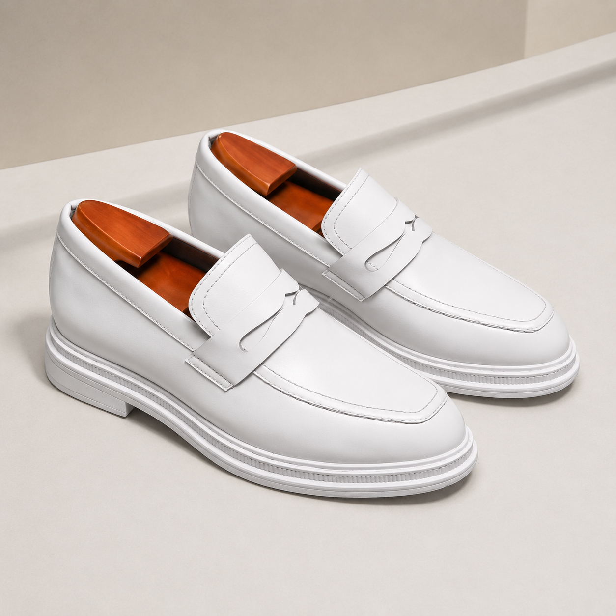 LIFT Shoewear – øk høyden med opptil 10 CM